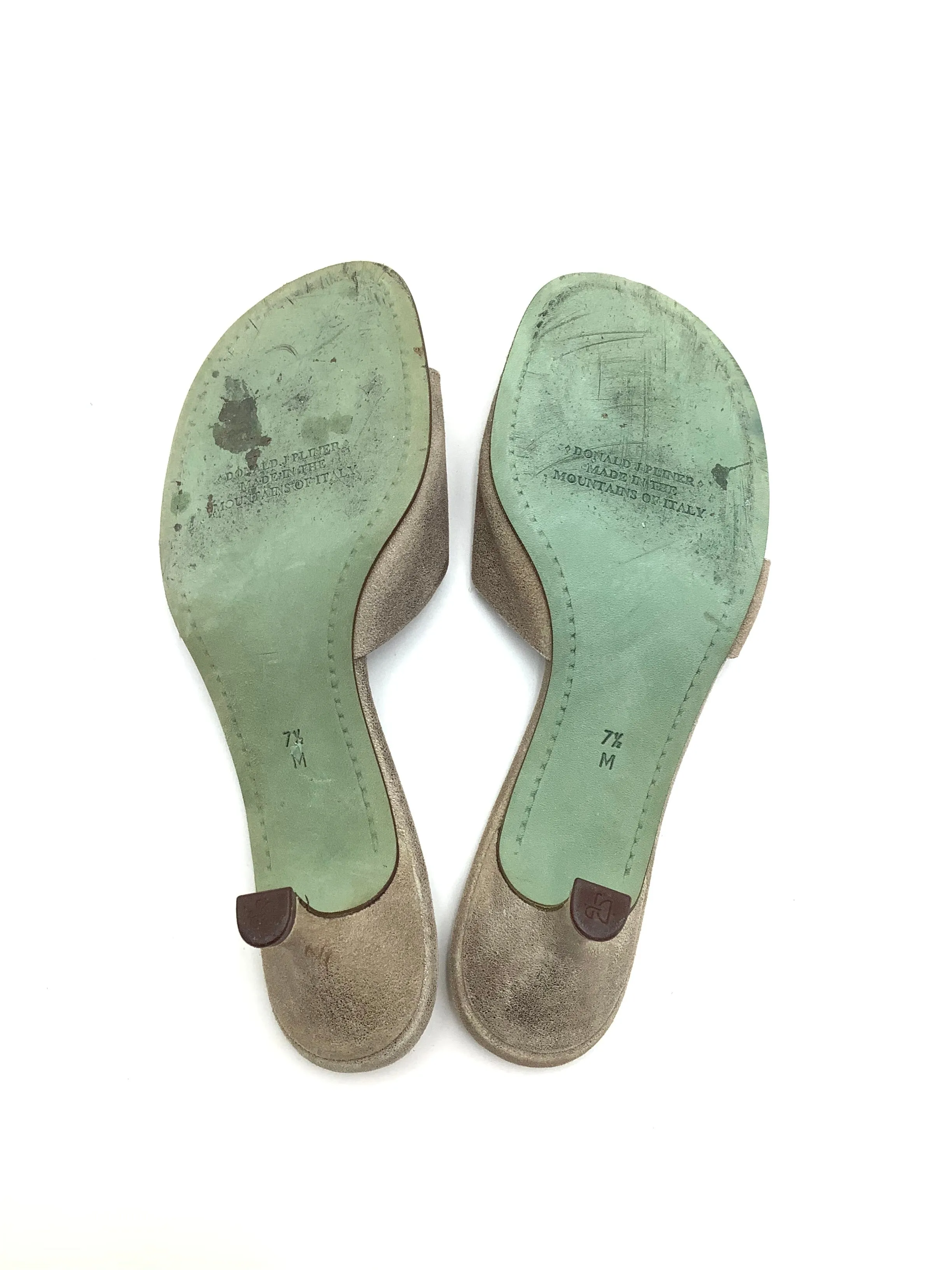 Donald Pliner Kitten Heel Slides  Gold  Size: 7.5"