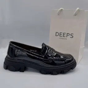 ESCAPE FLAT LOAFER WITH CHAIN DETAIL AND CHUNKY PLATFORM