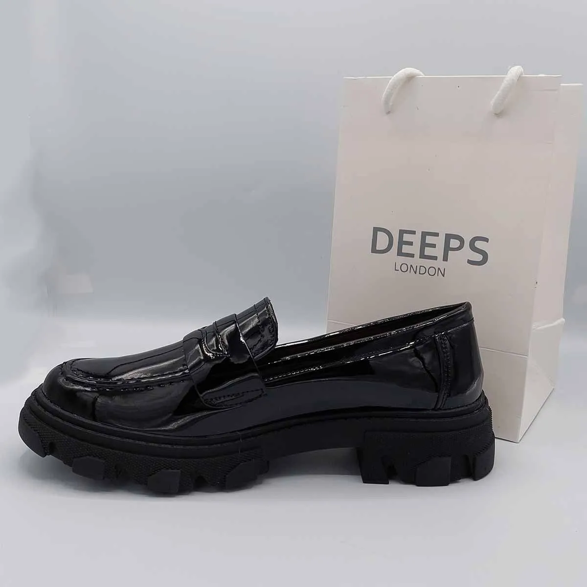 ESCAPE FLAT LOAFER WITH CHAIN DETAIL AND CHUNKY PLATFORM