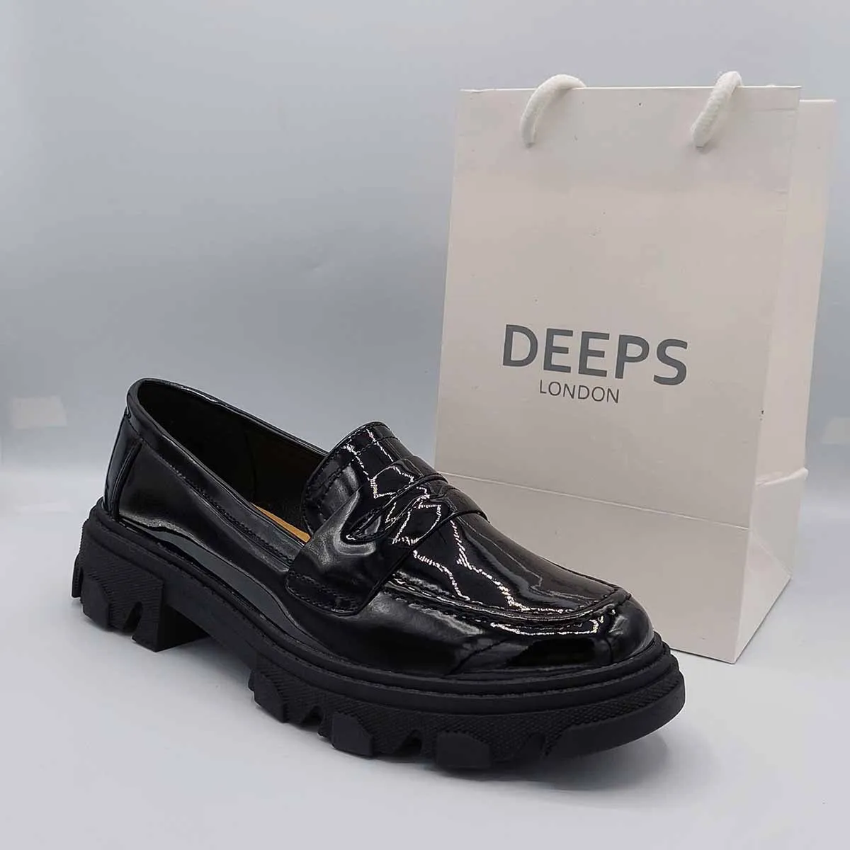 ESCAPE FLAT LOAFER WITH CHAIN DETAIL AND CHUNKY PLATFORM
