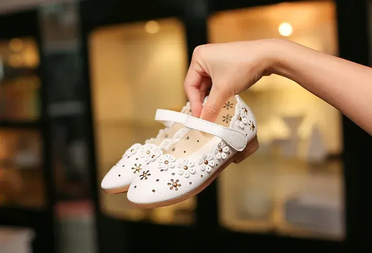 Flower Cut-Out Toddler Girl Flats