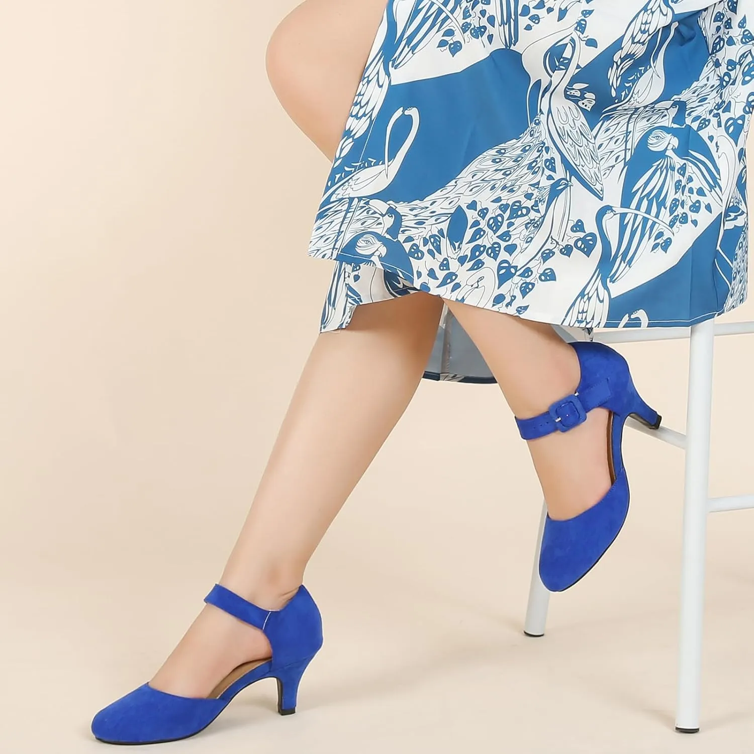 Womens Ankle Strap Kitten Heels Closed Toe Low Heel Dress Shoes Comfortable Vintage Pumps for Women Dressy Bridal Wedding Party