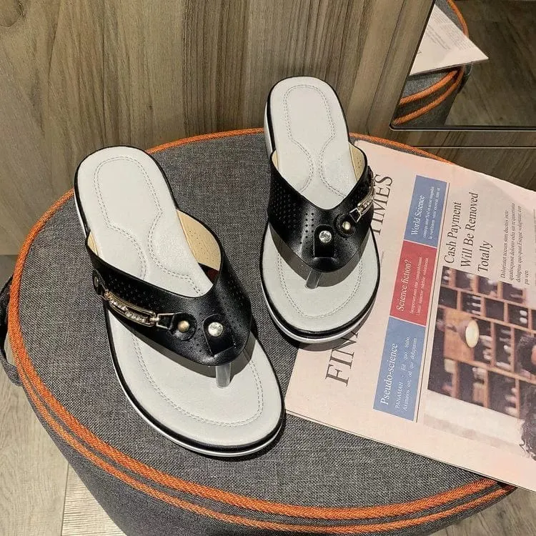 Women's Platform Slide Sandals with Metal Buckle Eye-Catching Short Design for Shoe Film Machine