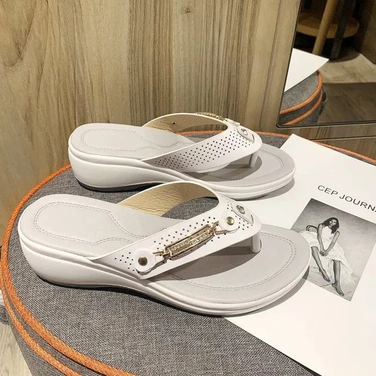 Women's Platform Slide Sandals with Metal Buckle Eye-Catching Short Design for Shoe Film Machine