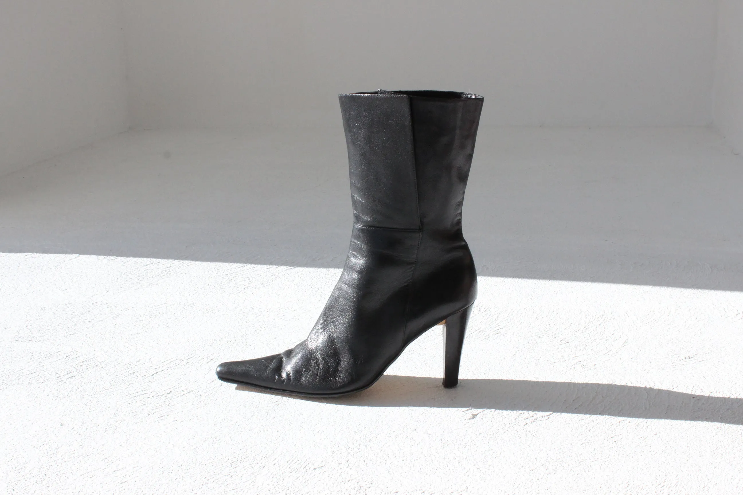 Y2K Leather Pointed Toe Boots by 'Urban Soul' ~ Euro 39