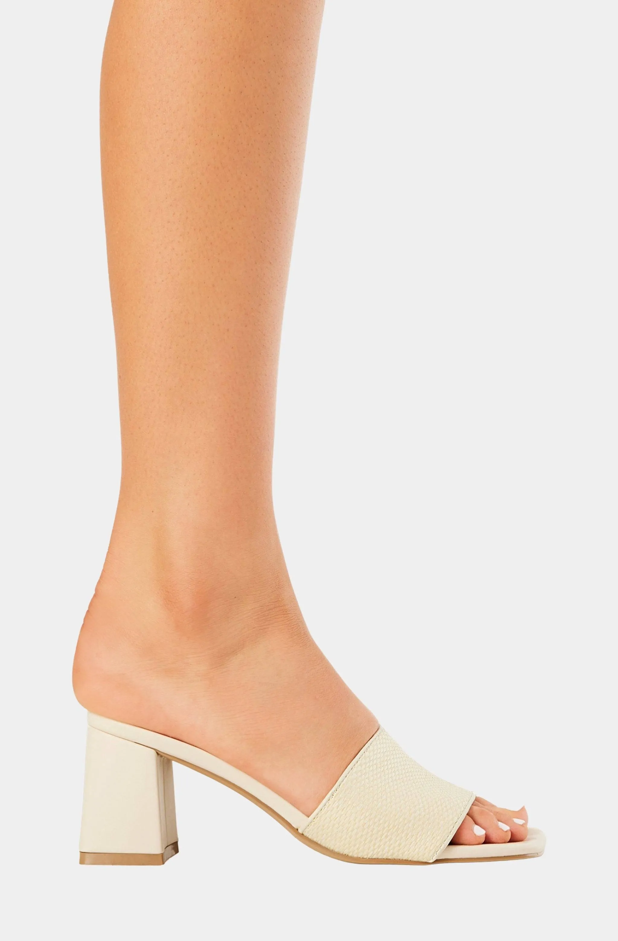 Yarina Heels